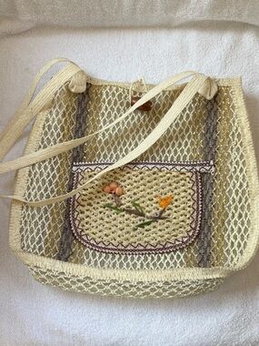 Vintage Boho Woven Straw Mesh Tote Bag with Floral Embroidery